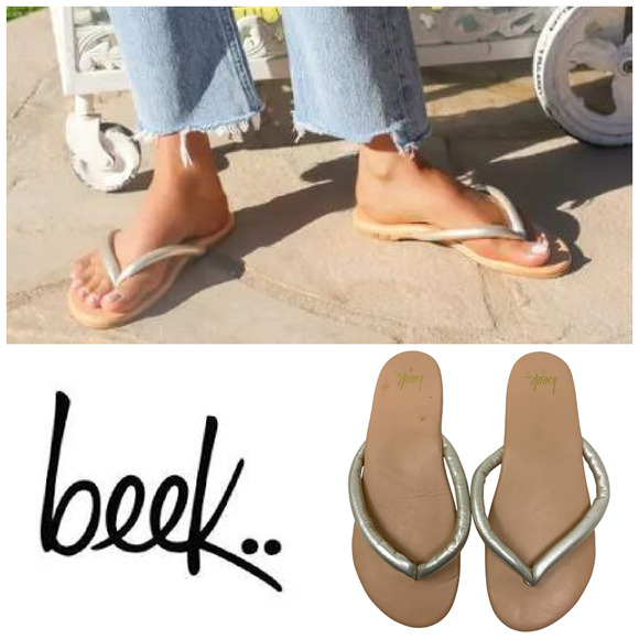 Beek Sunbird Women's Sz 8 Gold Leather Puffy Thong Sandals Flip Flops - Picture 1 of 7